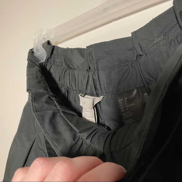 Green midi skirt - Picture 3 of 3